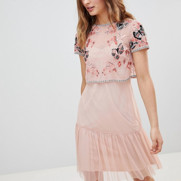 🍒NWT🍒 FROCK & FRILL EMBELLISHED BLUSH DRESS - Picture 2 of 6